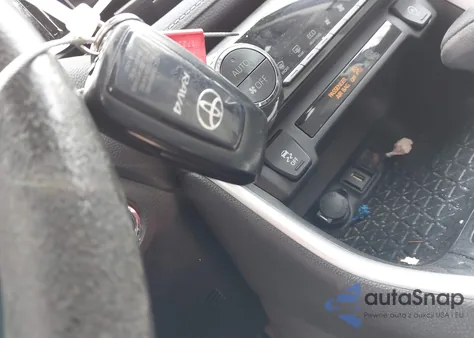 2020 Toyota Rav4 Xle from USA, damaged, VIN 2T3P1RFV8LW123323